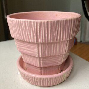 McCoy Pottery Flower Pot Planter Pink Basket Weave Pattern 5.5” x 5” Tall